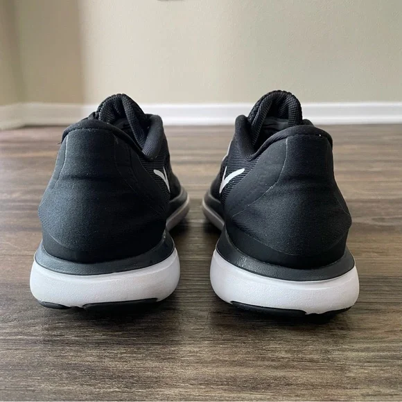 Nike Flex 2017 Womens 8 Running Sneakers Black Lace Up Comfort Low 898476-001 - Picture 11 of 16